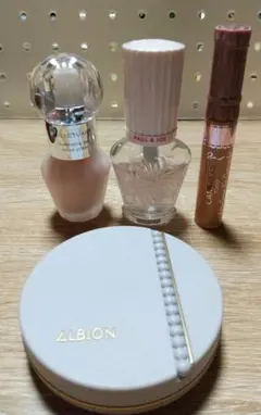 ベースメイク　まとめ売りのサムネイル