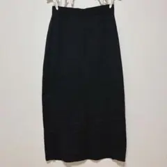 黒のリブ編みウエストタイトスカート