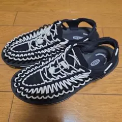KEEN UNEEK サンダル ブラック ホワイト 26cm
