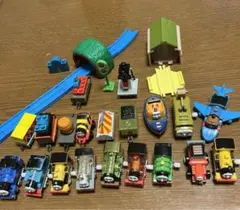 機関車　きかんしゃ　トーマス　ガチャガチャ　まとめ売り　電車　カプセルプラレール