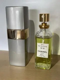 CHANEL シャネル 香水 N°19　EAU DE TOILETTE N°19
