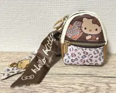 サンリオ　ハローキティ　スカーフ付きチャームリュック