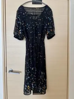 AZUL BY MOUSSY 花柄シフォンワンピース 半袖 M 体型カバーのサムネイル