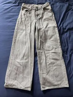 H&M グレー デニムパンツのサムネイル