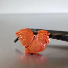 ペンダントトップ　カメオ　珊瑚　鳥　とり　彫刻　6.65g