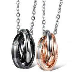 ペアネックレス トリプルリングデザイン　２点セット