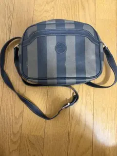 FENDI ペカン ショルダーバッグ