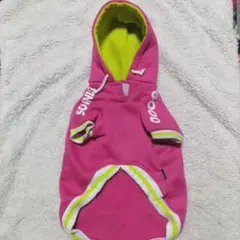 温かい、裏フリース、フード止め付きパーカー。伸縮性あります。