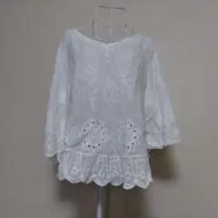 sandy 刺繍入りホワイトブラウス Ｆサイズ