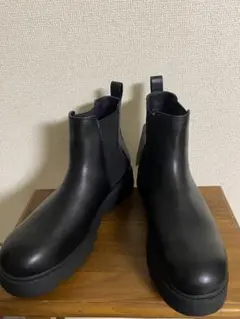 【新品】サイドゴアブーツ　チャンキーソール　黒　27cm