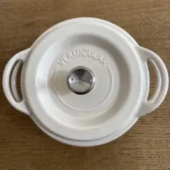 状態良し VERMICULAR 18cm ホーロー鍋 ピンク - メルカリ