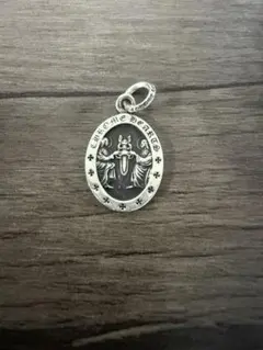 や*み様 CHROME HEARTS　エンジェルメダル　オーバルのサムネイル