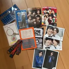 SixTONESグッズまとめ売り1、2枚目が全て （おまけ付き） SixTONESグッズまとめ売り1、2枚目が全て （おまけ付き） - メルカリ