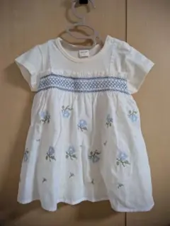 【新品タグ付き未使用】petit mainお花ステッチOP　ロンパース80cmのサムネイル