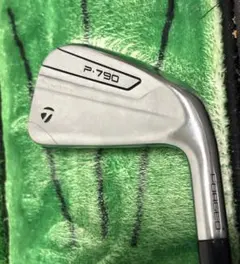 TaylorMade P.790 単体4番アイアンのサムネイル