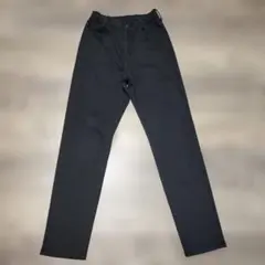 ユニクロ　ウルトラストレッチスリムフィットパンツ　黒　１６０cm