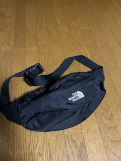 美品ノースフェイス　ボディバック