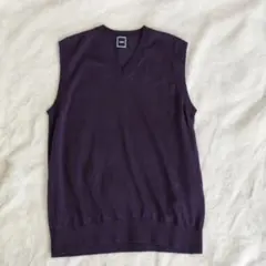 vネックニットベスト