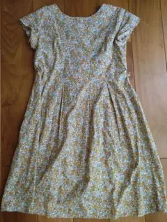 花柄☆半袖 イエローブルーフレンチスリーブタック付きワンピース