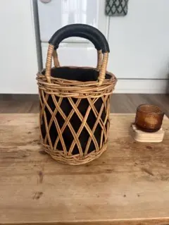 ラタン編み込みかごバッグ