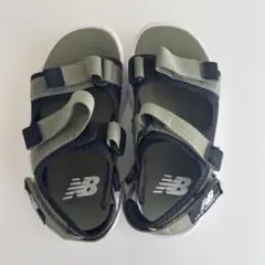 ニューバランス　サンダル　キッズ　18cm