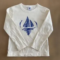 プチバトー長袖Tシャツ　クリーム系白色 青ロゴ