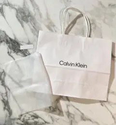 【24時間以内発送】カルバンクライン　プレゼント用　ショップ袋　小　誕生日のサムネイル