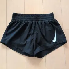 Nike Dri-FIT ショートパンツ レディースM