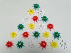 12月 冬の壁面飾り 立体 雪の結晶 クリスマスカラー