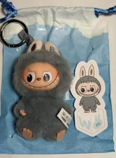 【W】popmart ポップマート ラブブ　イニシャルアルファベット