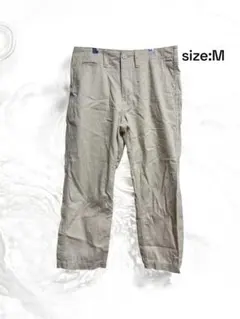 ジーユー チノパン