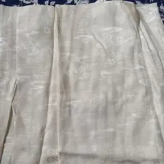 クリーム色の長襦袢 花柄