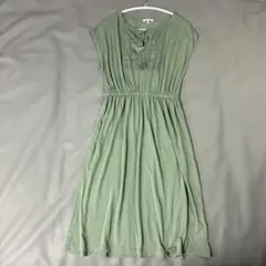 グローバルワーク❣️カーキ ワンピース✨️Mサイズ✨️訳ありのサムネイル