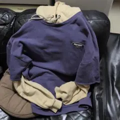 パープル パーカー