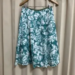 Brollyフレアスカートエメラルドブルーグリーン×白花柄 ひざ下丈40Lサイズ