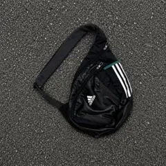 90s 00s adidas ワンショルダーバッグ 黒 テック スリングバックのサムネイル