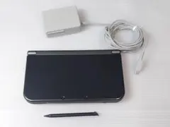 美品　Newニンテンドー3DS LL メタリックブラック　充電器付き