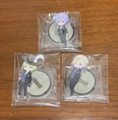 ツイステ ミニアクリルスタンド 制服 ポムフィオーレ ヴィル エペル ルーク