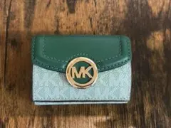 MICHAEL KORS 折り財布　三つ折り財布　ミニウォレット　ミニ財布　緑