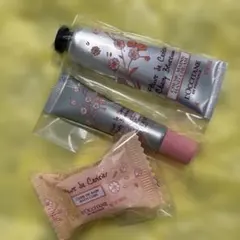 ロクシタン チェリーブロッサム ハンドクリーム　リップバーム　バスキューブセット