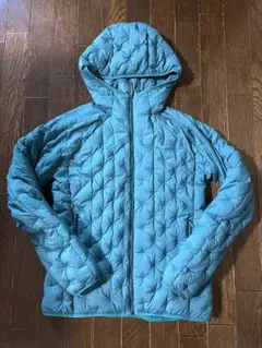 ザノースフェイス　アストロライトフーディー　M