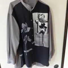 花柄プリント長袖シャツ 黒とグレー