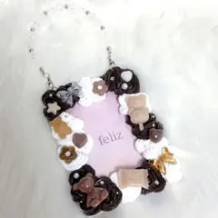 ホイップデコ　トレカケース　ホワイト×ブラウン　ストラップ付き