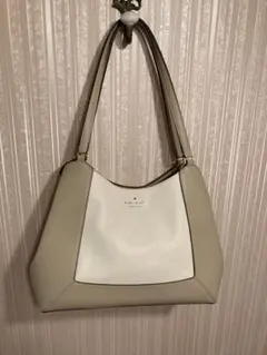 新品未使用】ケイトスペード ケイラ ラージ トリプル コンパートメント 