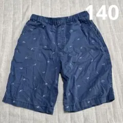 UNIQLO 140ネイビー サメイラスト　ハーフパンツ