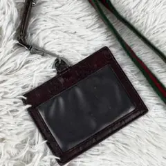 美品 GUCCI レザー ショルダー パスケース GG柄 シェリーライン 型押し