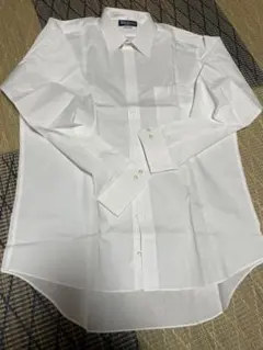 【未使用に近い】【展示品】ホワイト長袖シャツ メンズ　トップス
