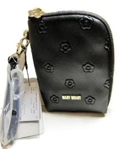新品・未使用　MARY QUANT ポーチ ブラック デイジー柄 ストラップ付