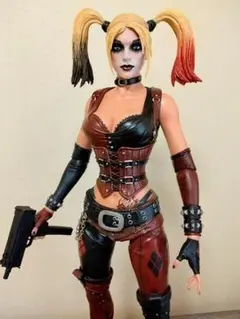 NECA 1/4サイズ(約45cm) ハーレイ・クイン 特大フィギュア NECA 1/4サイズ(約45cm) ハーレイ・クイン 特大フィギュア - メルカリ