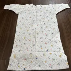 Familiar キャラクター柄ロンパースおくるみフード付き